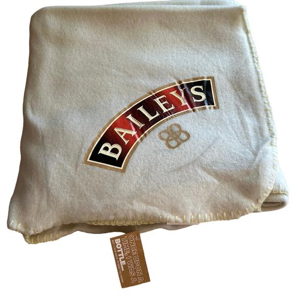 New! Baileys Irish cream liqueur throw blanket - Picture 1 of 6